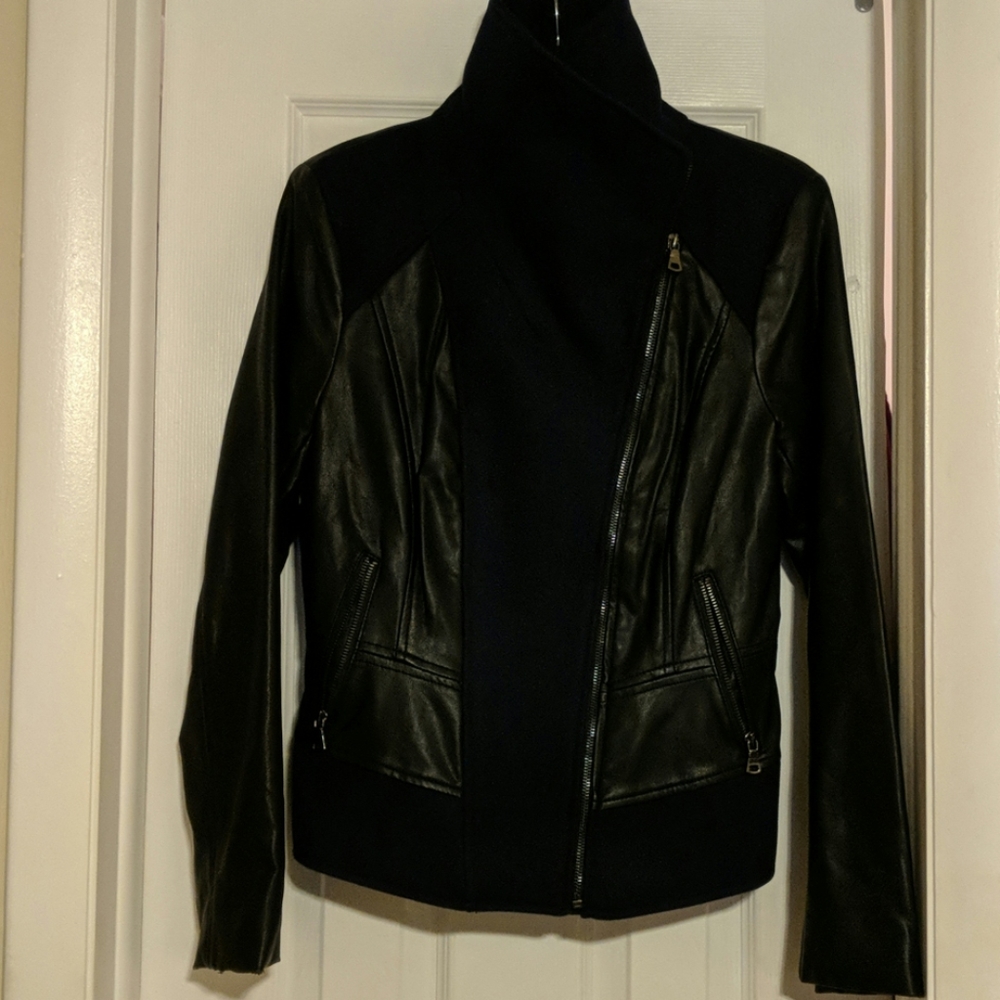 Clothes - Picture 2 of 4